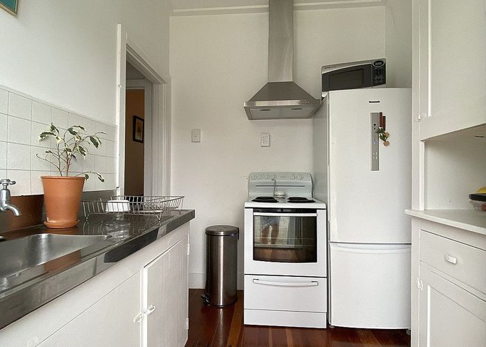  at 4/400 Mount Eden Road, Mount Eden, Auckland City, Auckland