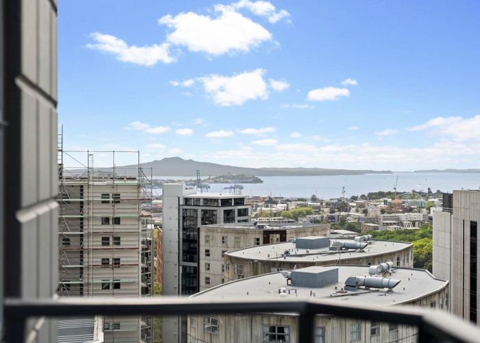  at 16J/6 St Martins Lane, Grafton, Auckland City, Auckland