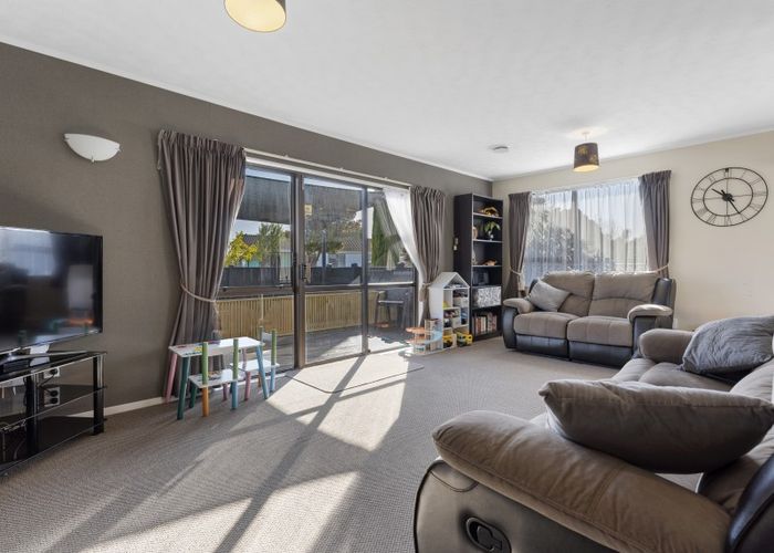  at 9 Pluto Place, Milson, Palmerston North