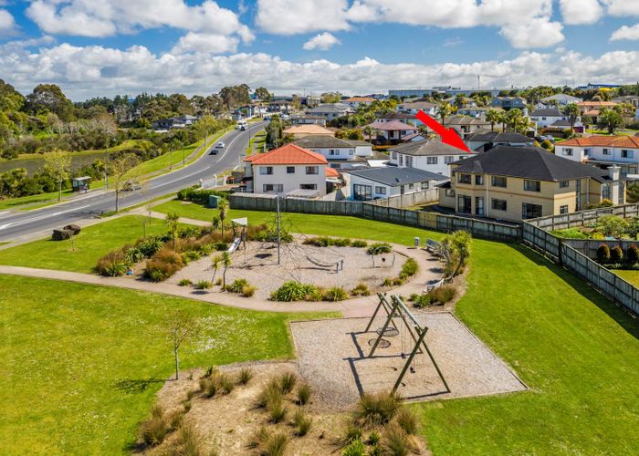  at 3 Ballintra Close, Pinehill, Auckland