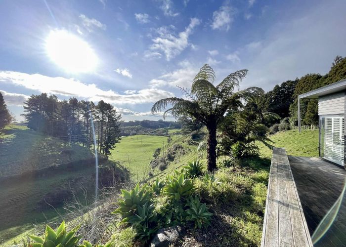  at 224 Awai Road, Lepperton, New Plymouth, Taranaki