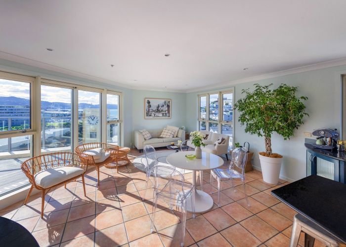  at 9B/5 Kent Terrace, Mount Victoria, Wellington