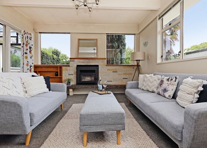  at 2 Holyrood Street, Taradale, Napier