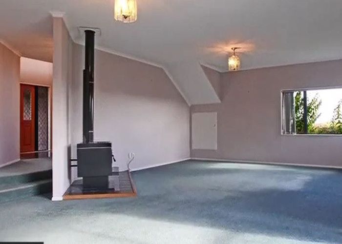  at 11 Country Lane, Western Heights, Hamilton