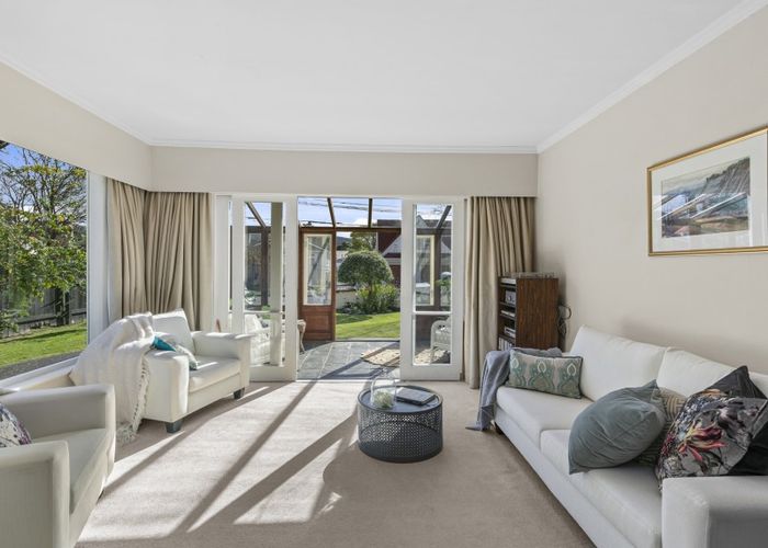 Free property data for 8 Maire Street, Woburn, Lower Hutt homes.co.nz