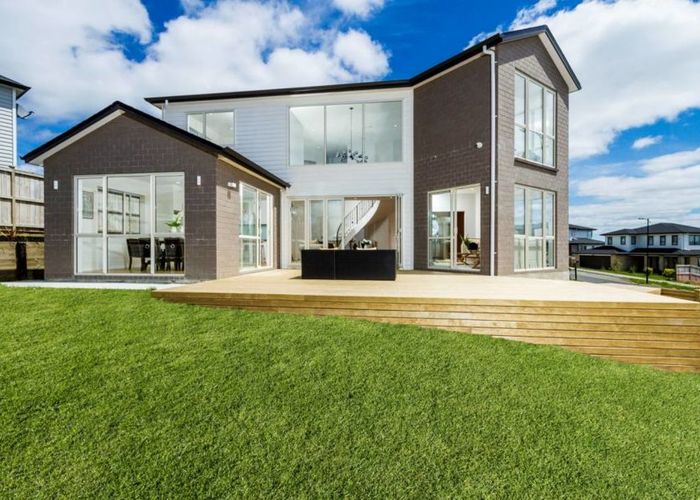 at 14 Spyglass Street, Red Beach, Red Beach