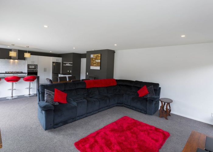  at 5 Cory Jane Grove, Riverstone Terraces, Upper Hutt