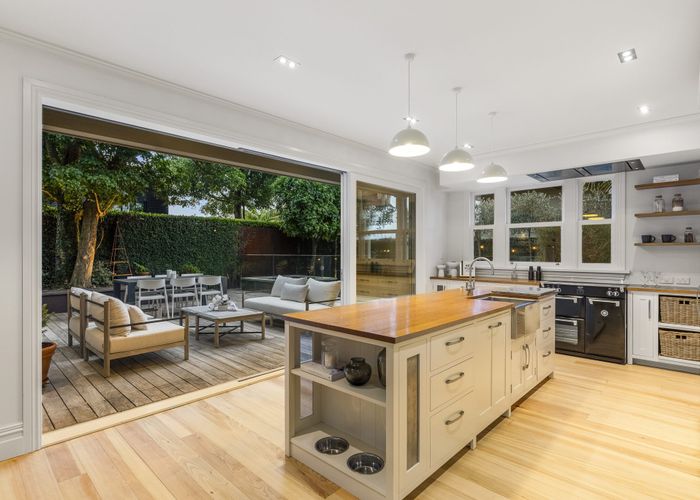  at 15 Percival Parade, Saint Marys Bay, Auckland
