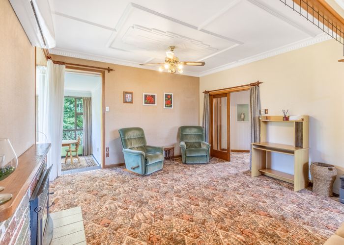  at 2 Castle Street, Riverton
