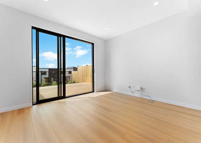  at 31 Kuaha Road, Westgate, Waitakere City, Auckland