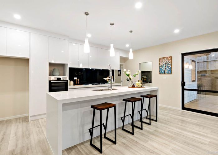  at 8 Cooladawson drive, Flat Bush, Auckland