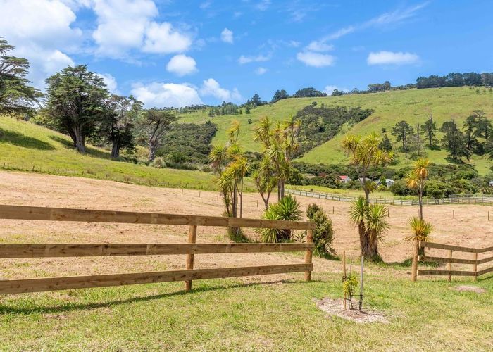  at 21 Martin Road, Omapere, Far North, Northland