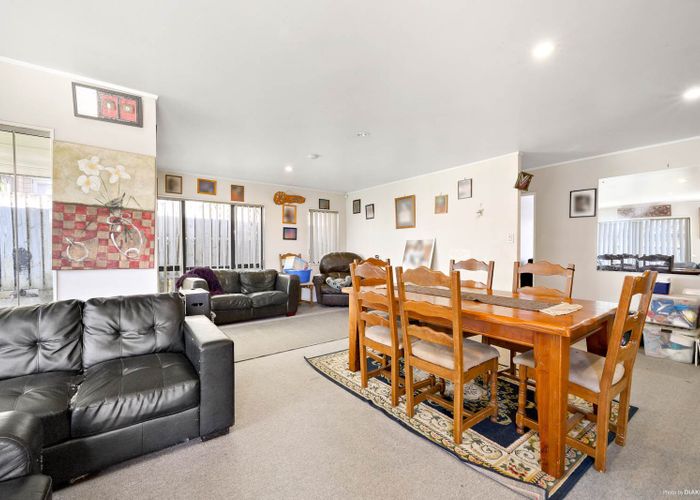  at 558 Massey Road, Mangere, Auckland
