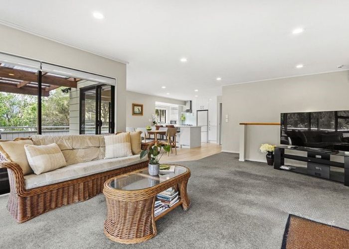  at 126 Lynn Road, Bayview, Auckland