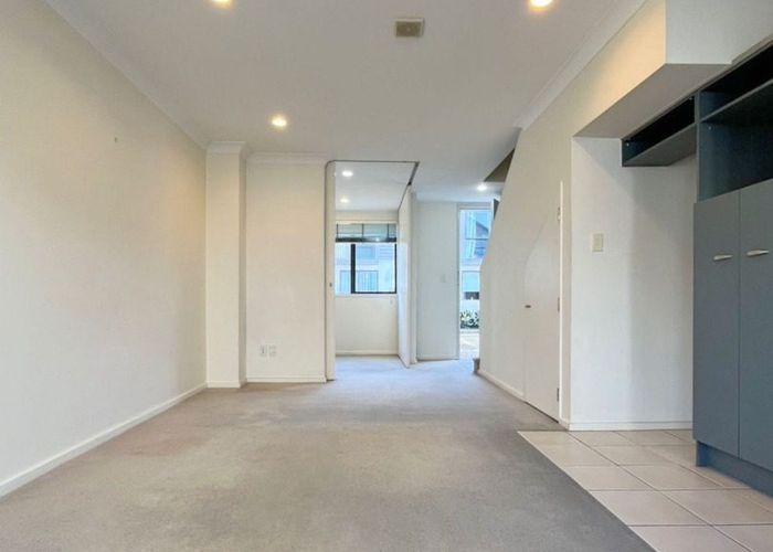  at 42/51  Ireland Rd, Mount Wellington, Auckland City, Auckland