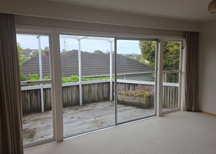 at Forrest Hill, North Shore City, Auckland