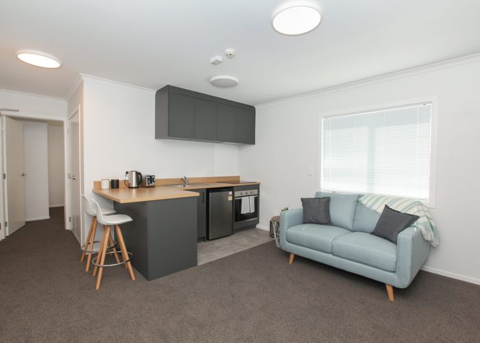  at 2/13 Crescent Court, Melville, Hamilton, Waikato