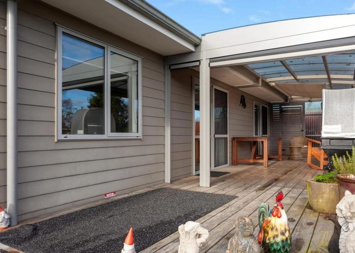  at 37A Charles Street, Westshore, Napier