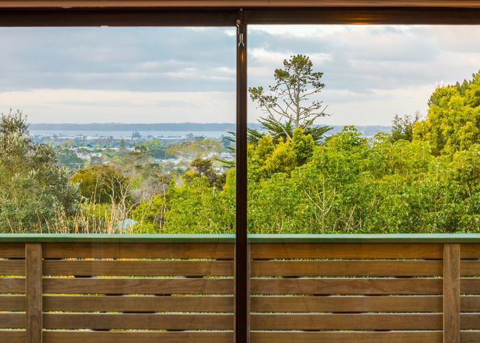  at 2/90 Pleasant Road, Titirangi, Auckland
