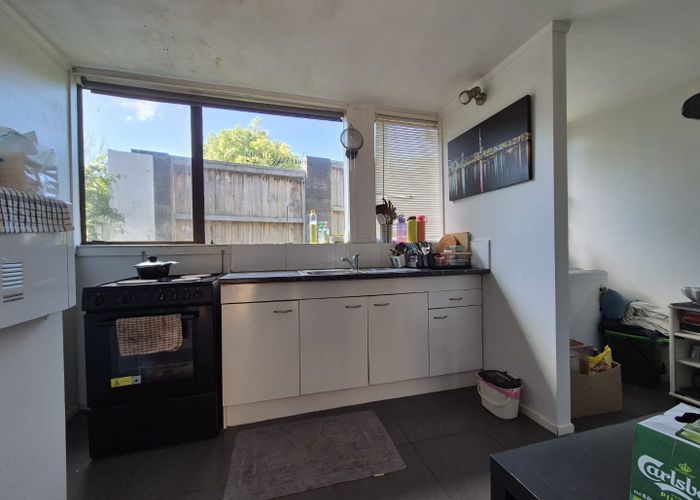  at 1A Lauderdale Road, Birkdale, North Shore City, Auckland