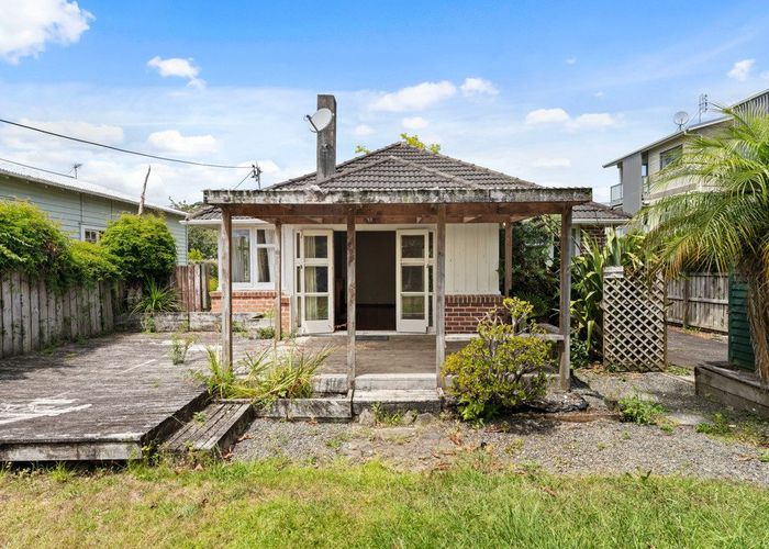  at 37 Stewart Road, Mount Albert, Auckland