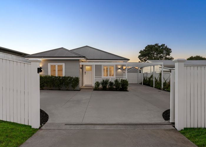  at 60 Moire Road, Massey, Waitakere City, Auckland