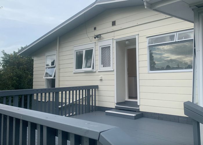  at 23 Cockayne Crescent, Sunnynook, North Shore City, Auckland