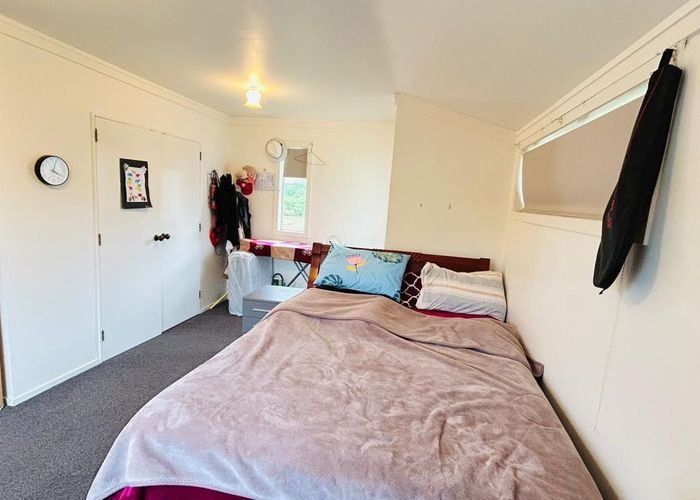  at 2A Seaview Road, Milford, North Shore City, Auckland