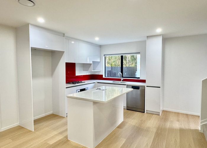  at 27E Lynbrooke Avenue, Blockhouse Bay, Auckland City, Auckland