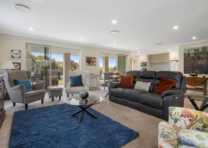  at 9 Carnoustie Place, Katikati