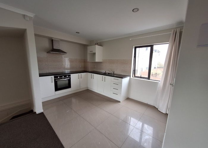  at 1/8 Kerrs Road, Wiri, Manukau City, Auckland