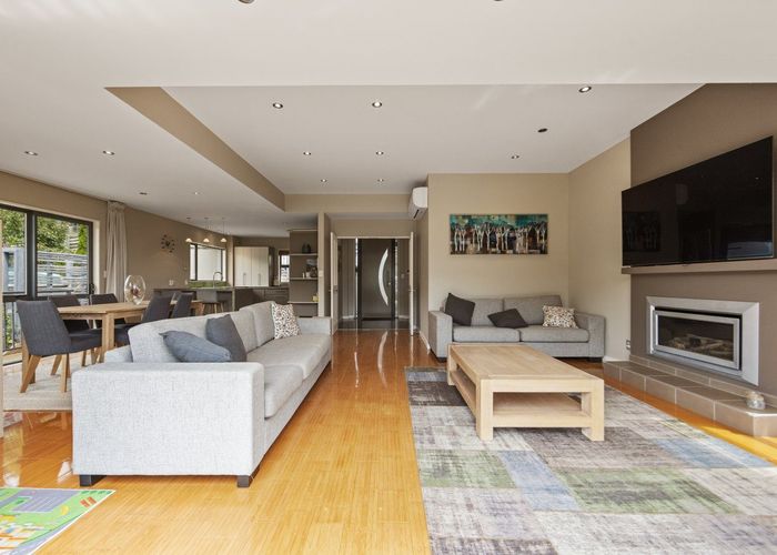  at 8 Emerald Lane, Cashmere, Christchurch City, Canterbury