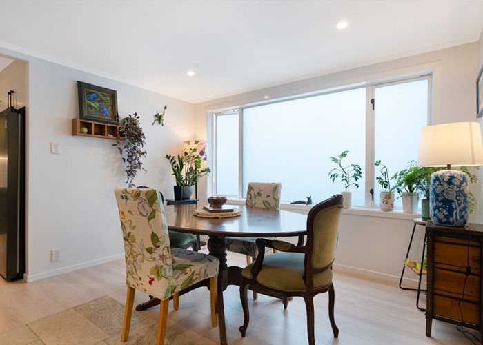  at 19 Hollywood Avenue, Titirangi, Waitakere City, Auckland