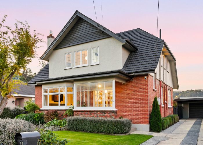  at 17 Wycolla Avenue, Saint Clair, Dunedin, Otago