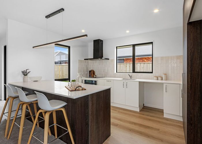  at 7 Freeville Place, New Brighton, Christchurch City, Canterbury