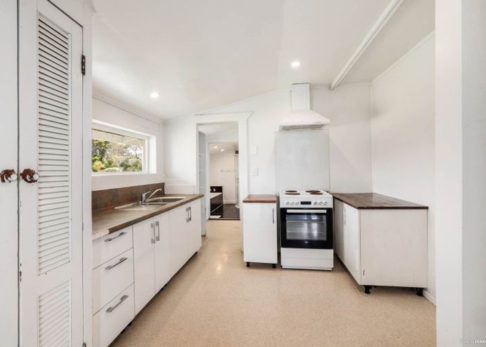  at 10 Colbeck Road, Waiuku, Franklin, Auckland