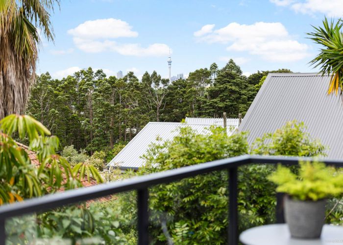  at 1/254 Onewa Road, Birkenhead, Auckland