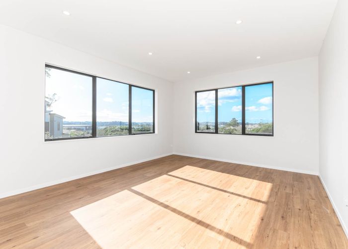  at 4 Korari Way, Unsworth Heights, Auckland