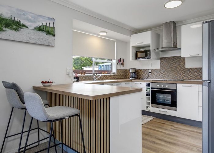  at 8B Alexander Place, Otaki, Kapiti Coast, Wellington