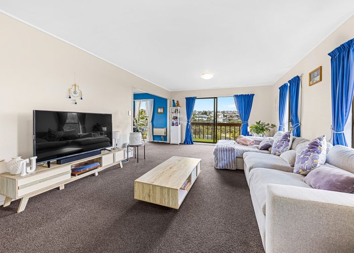  at 1/12 Glenvar Road, Torbay, North Shore City, Auckland