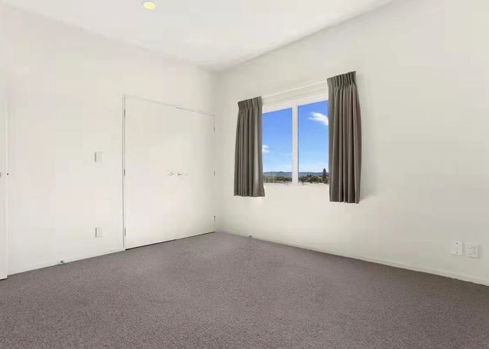  at 2D Diamond Street, Eden Terrace, Auckland