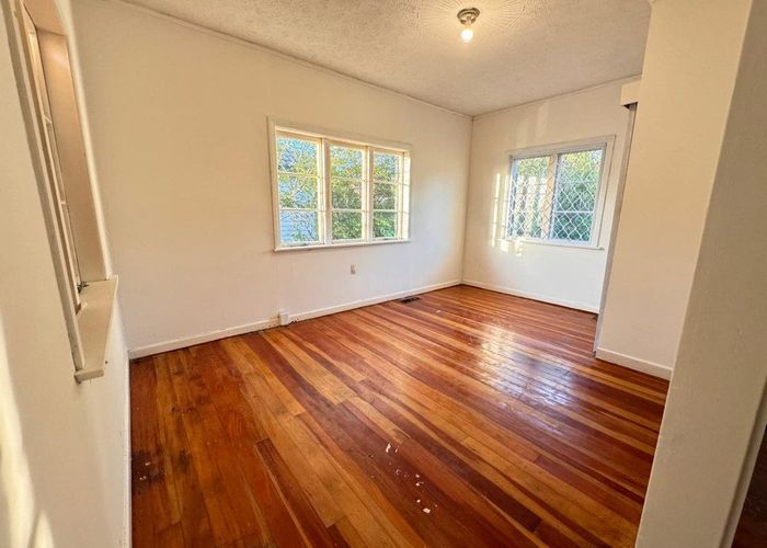  at 26 Captain Scott Road, Glen Eden, Auckland