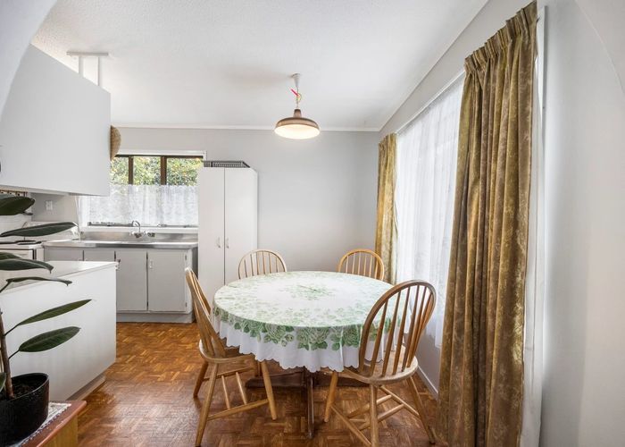  at 4 Kirkella Crescent, Mangere East, Auckland