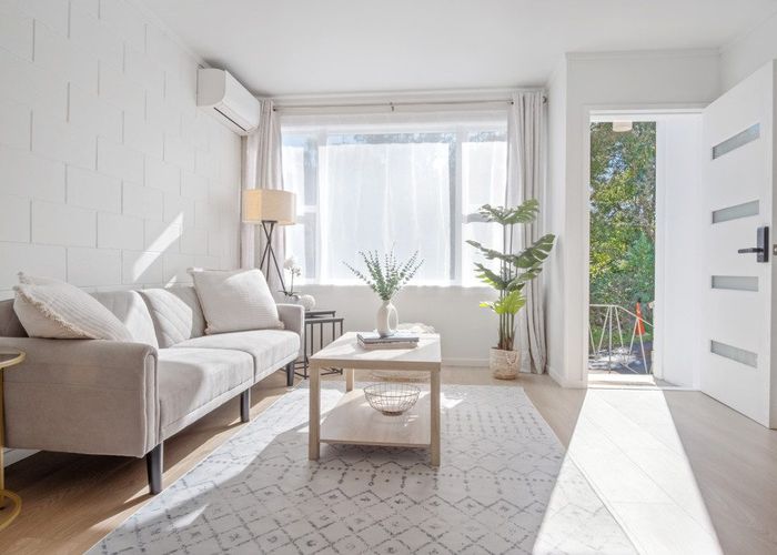  at 2/134 Edmonton Road, Te Atatu South, Waitakere City, Auckland