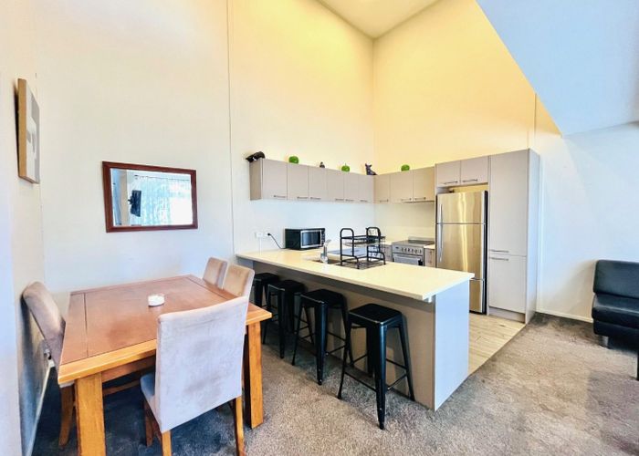  at 2/9 Freeman Way, Manukau, Auckland