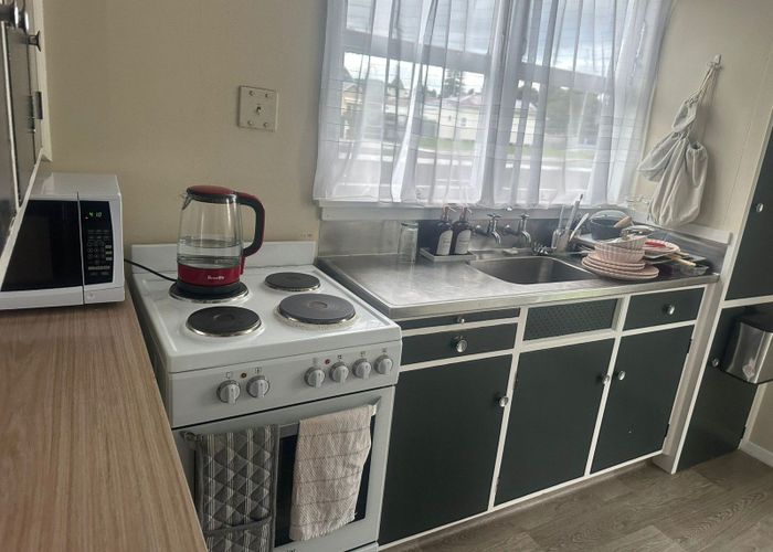  at 2/100 Pitt Street, Palmerston North