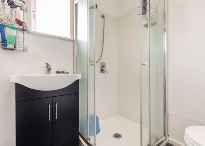  at 4 Malmo Place, Massey, Waitakere City, Auckland