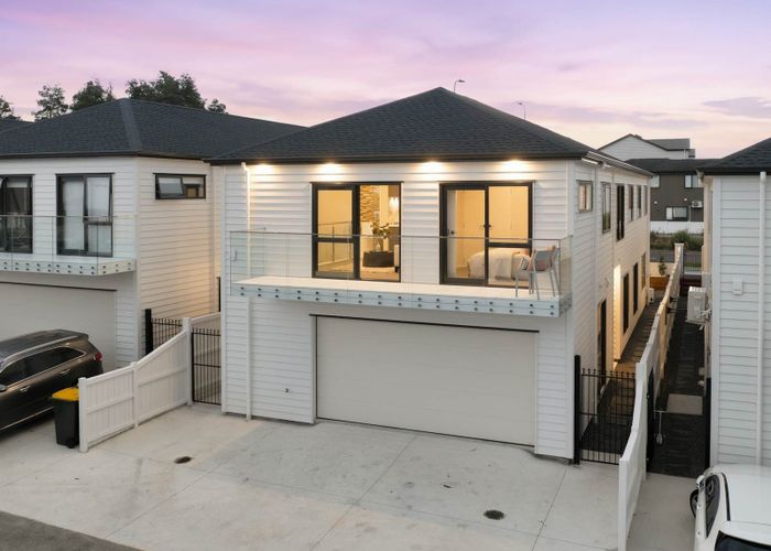  at 219B & 1/219B Murphys Road, Flat Bush, Manukau City, Auckland