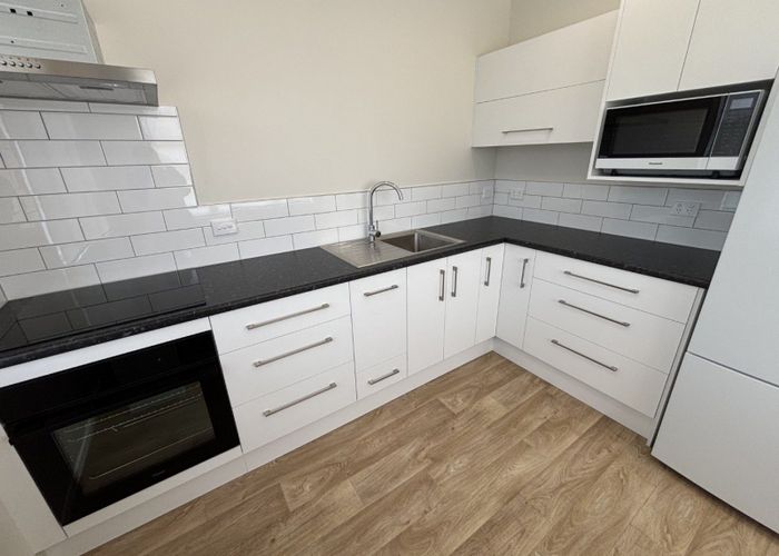  at 114c College Street, Awapuni, Palmerston North, Manawatu / Whanganui