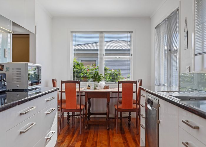  at 8 Simmonds Grove, Greerton, Tauranga, Bay Of Plenty